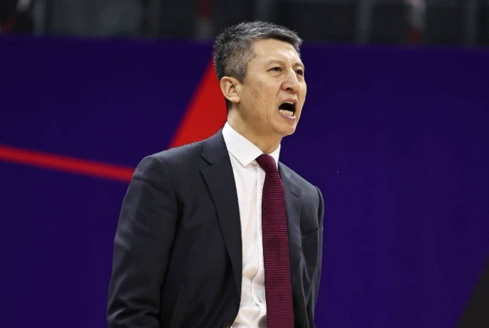 郭士强谈中国男篮进攻原则：至少要得80分以上，这两场完成非常好