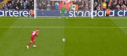 【英超】斯通斯破僵，麦卡点射扳平，利物浦1-1曼城