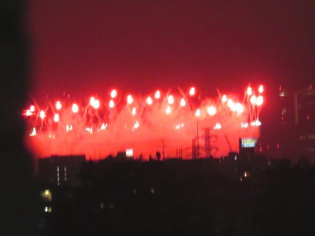 开云登录入口地址-周末的东京国立球场:50994人围观1500发烟花齐射