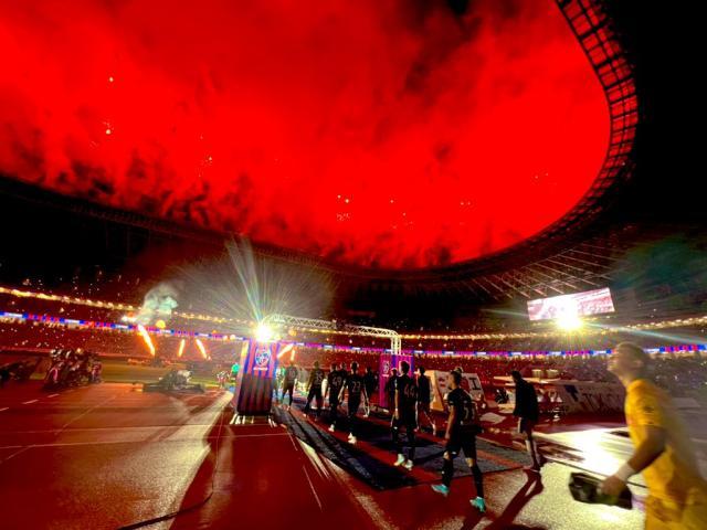 开云登录入口地址-周末的东京国立球场:50994人围观1500发烟花齐射