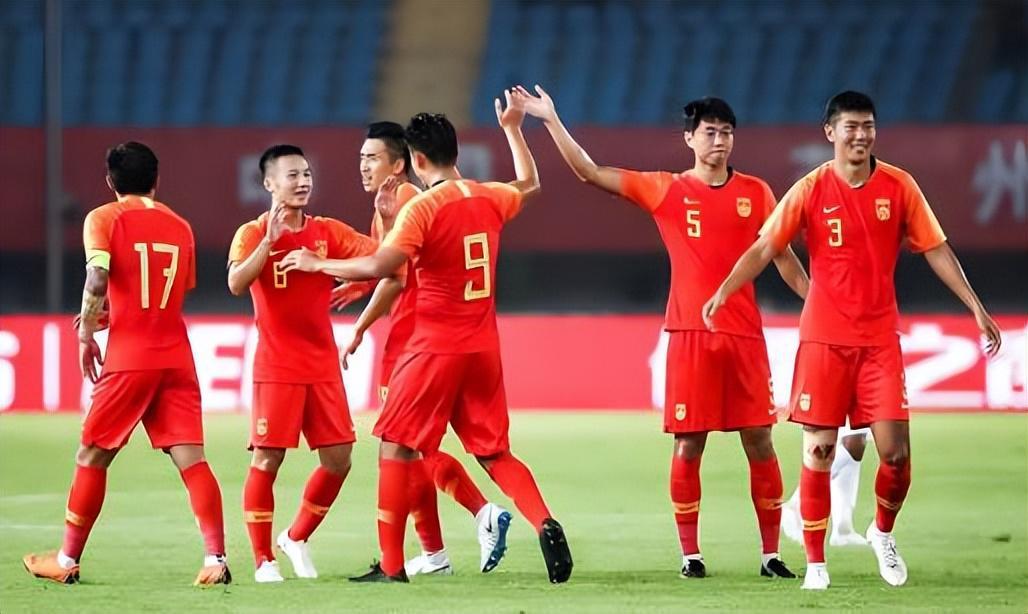 开云体育注册入口-鲁能如何遏制法比奥的发挥?球迷建议韩鹏重用彭啸首发,值得期待