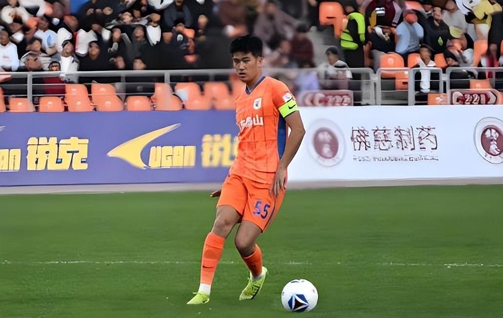 开云体育注册入口-鲁能如何遏制法比奥的发挥?球迷建议韩鹏重用彭啸首发,值得期待