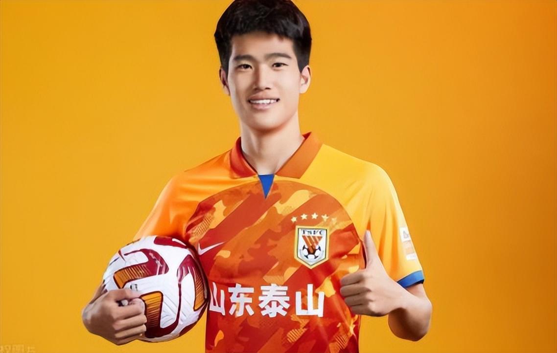 开云体育注册入口-鲁能如何遏制法比奥的发挥?球迷建议韩鹏重用彭啸首发,值得期待