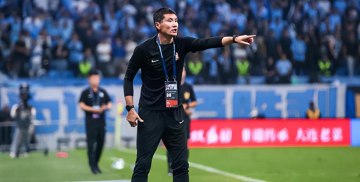 开云体育网页版-邵佳一现身河南与玉昆的比赛！三位球员或进入考察名单，引发热议