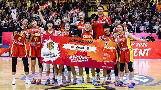 提前收获世界杯门票难掩成长阵痛，中国女篮实战练兵步履不停