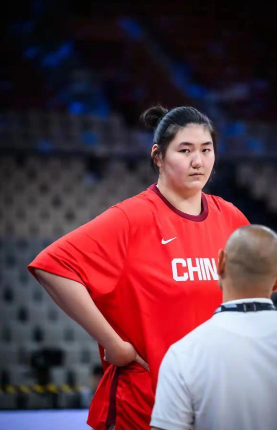 开云体育手机登录-长得高有啥用?全场只得4分,苏群吐槽:跟现代篮球节奏比较脱节