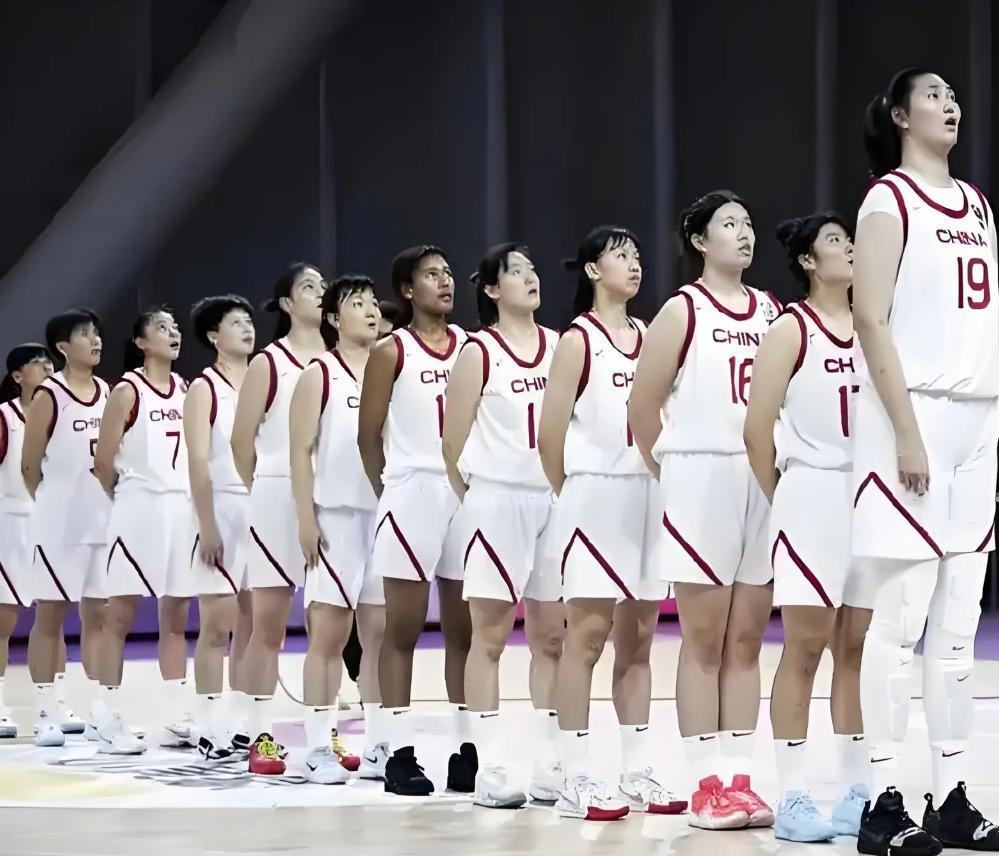 开云体育手机登录-长得高有啥用?全场只得4分,苏群吐槽:跟现代篮球节奏比较脱节